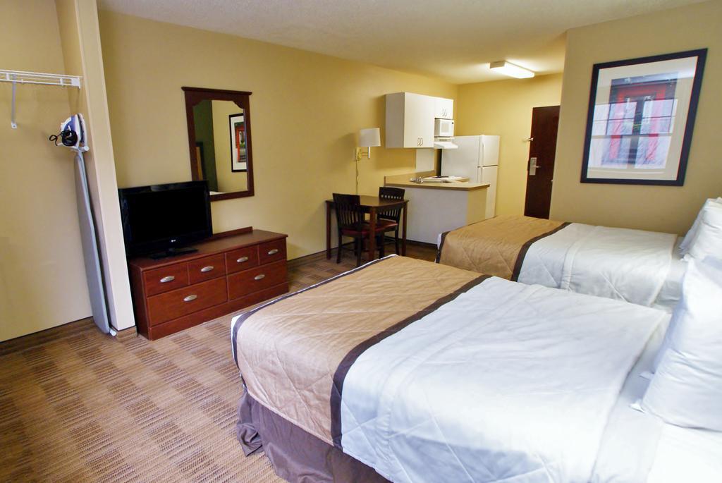 Extended Stay America Suites - San Diego - Carlsbad Village By The Sea Bagian luar foto