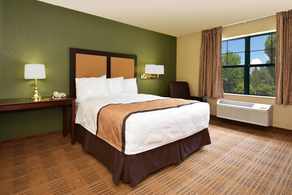 Extended Stay America Suites - San Diego - Carlsbad Village By The Sea Bagian luar foto